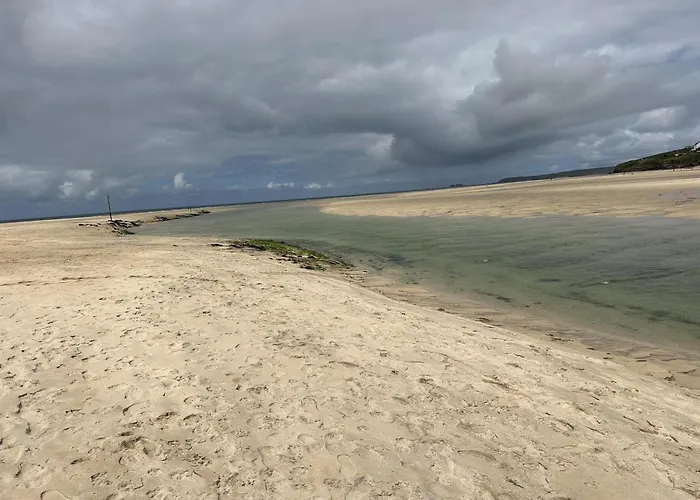 Cozy Coastal Lodge In Hayle